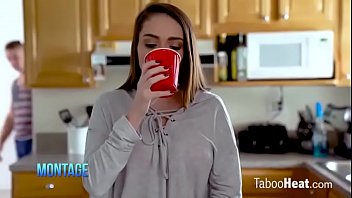 سكسي مع امي قبرص xnxxx