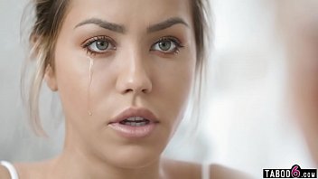 يستغل تعب امه ويغتصبهة ربط الفتاة عالسرير